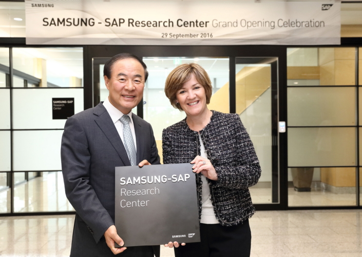 Samsung and SAP Open Research Center for Next-generation In-memory Platform