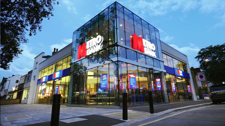 Twenty More Metro Bank Staff Sign Up For Digital Banking MSc Programme