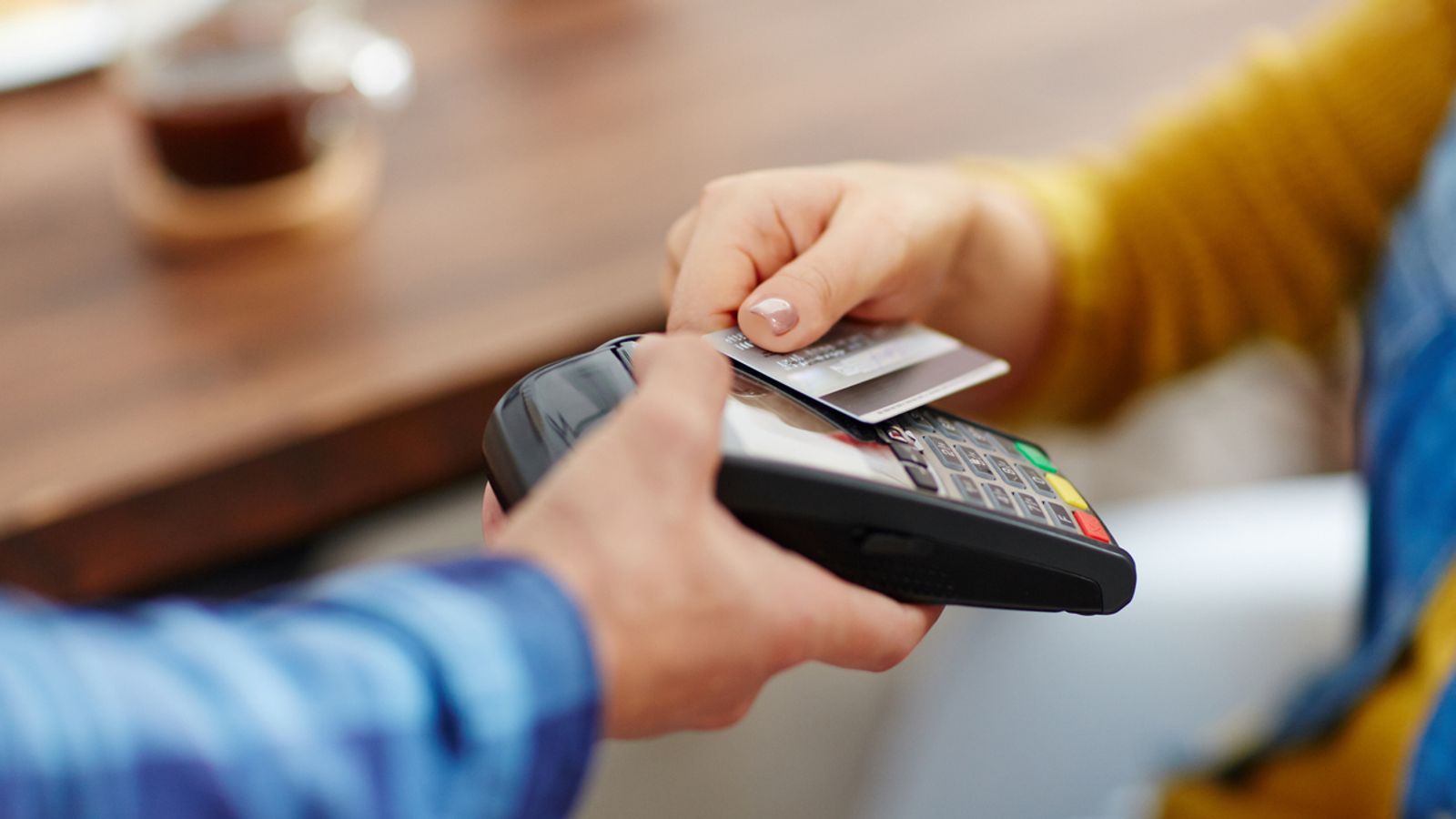 Contactless Transactions Surged in 2021 as Shoppers and Merchants Benefitted From £100 Limit Increase