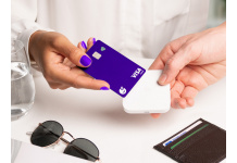 Plum Launches Recyclable, Degradable Debit Card